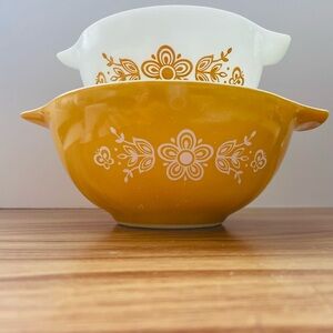 Vintage Pyrex Golden Butterfly Cinderella Nesting Mixing Bowls 441 and 442